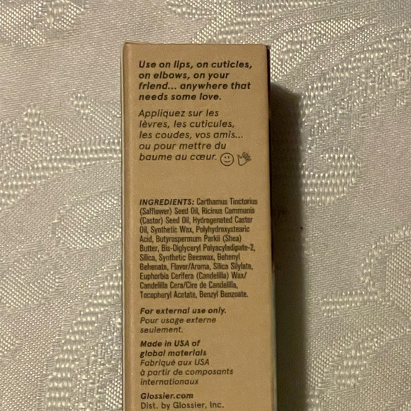 Last call before XMAS gifting - Glossier. coconut balm dotcom universal salve - Picture 4 of 4